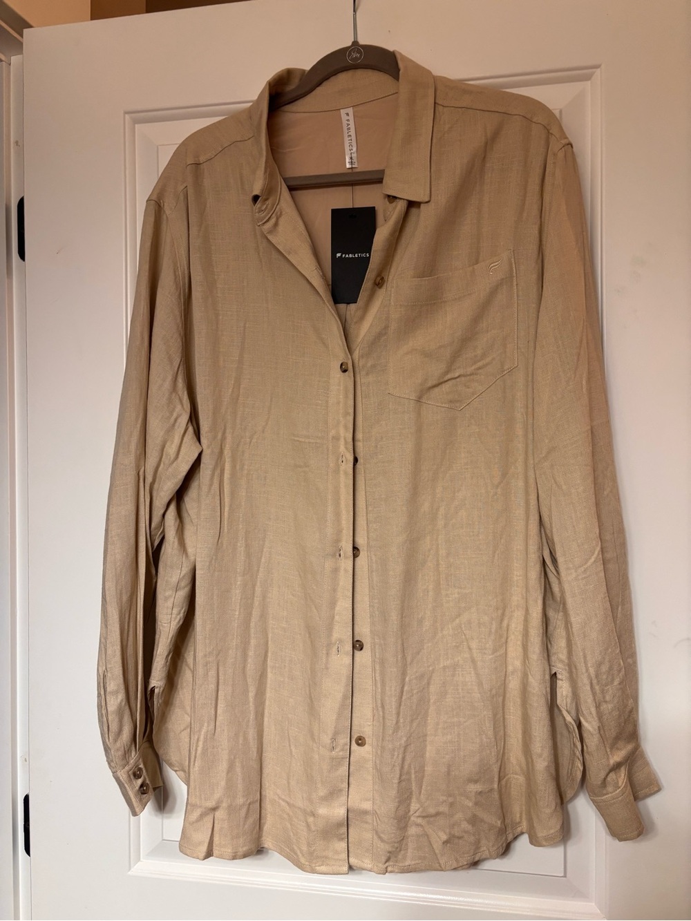 NEW w/Tags. Fabletics Women's XL Sandshell Oversized Linen/Rayon Button-Up Shirt